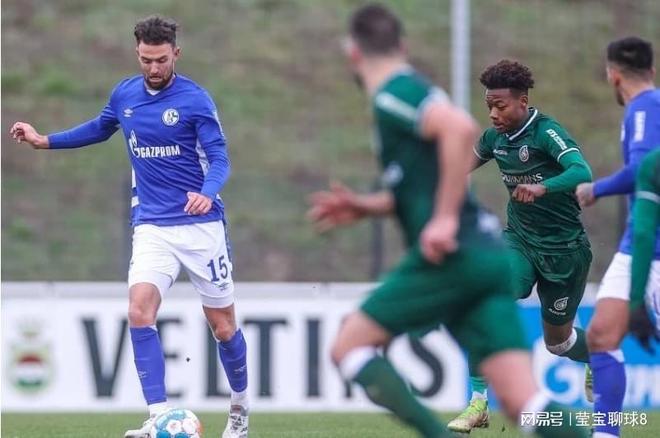 在一个小小 在一个小小